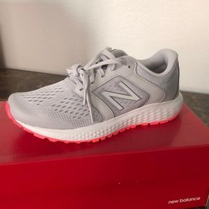 New Balance women’s running shoe - Wide